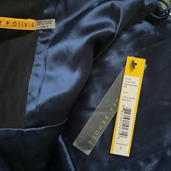 Alice + Olivia Silky Voloshin Aliska Navy Blue Ruched Satin Sheath Dress - Picture 6 of 15